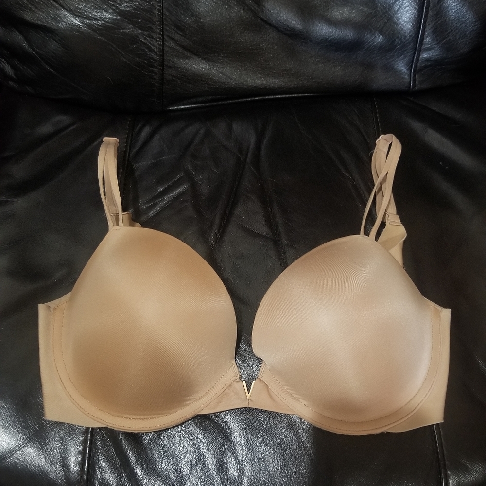 34D Victoria's Secret Bra